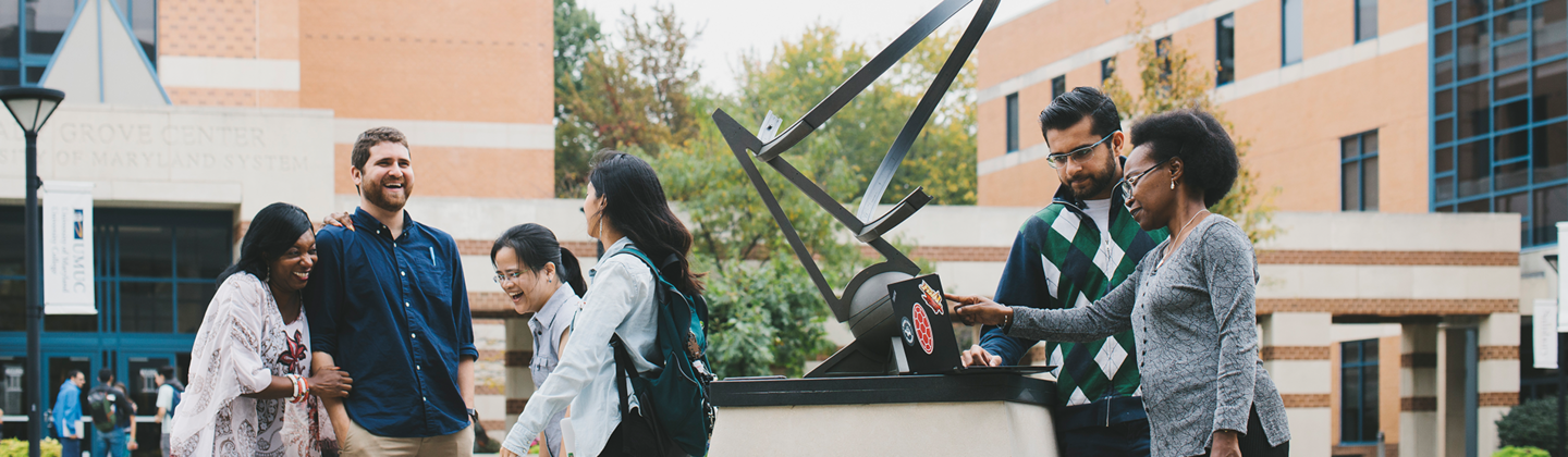 Group of students on USG campus