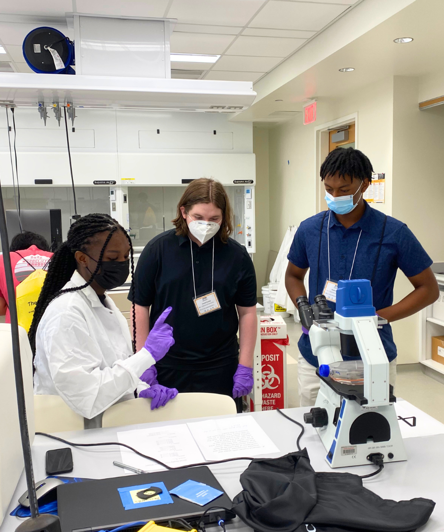 STEM Ready Students Exploring a Lab at USG