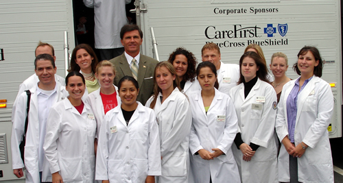 Gov. Ehrlich Visits Wellmobile and UMB Nursing Students